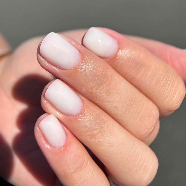 Pratiquer une activité de pose de prothèses ongulaires - 70 H