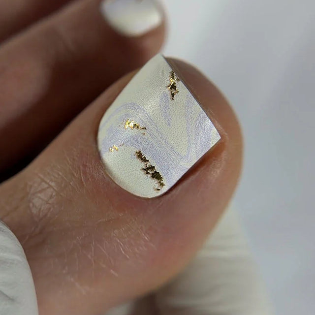 Nail Wraps Pédicure – Beige et Lavande Effet Feuille d’Or – Réf. WR-450