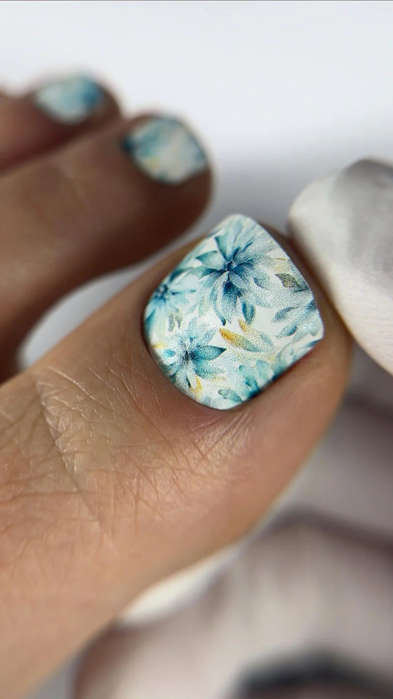 Nail Wraps Pédicure – Motif Floral Bleu – Réf. WR-570