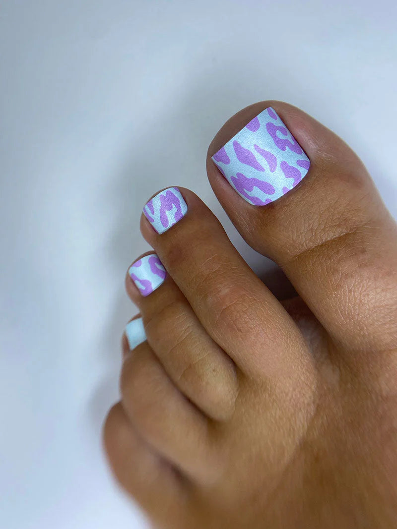 Nail Wraps Pédicure – Grand Léopard Violet, Fond Bleu – Réf. WR-712
