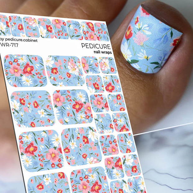 Nail Wraps Pédicure – Motif Petites Fleurs, Fond Bleu – Réf. WR-717