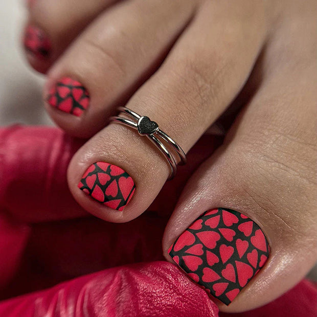 Nail Wraps Pédicure – Motif Cœur, Fond Noir – Réf. WR-846